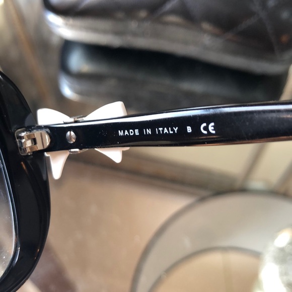 Chanel bow sunglasses - Picture 4 of 7